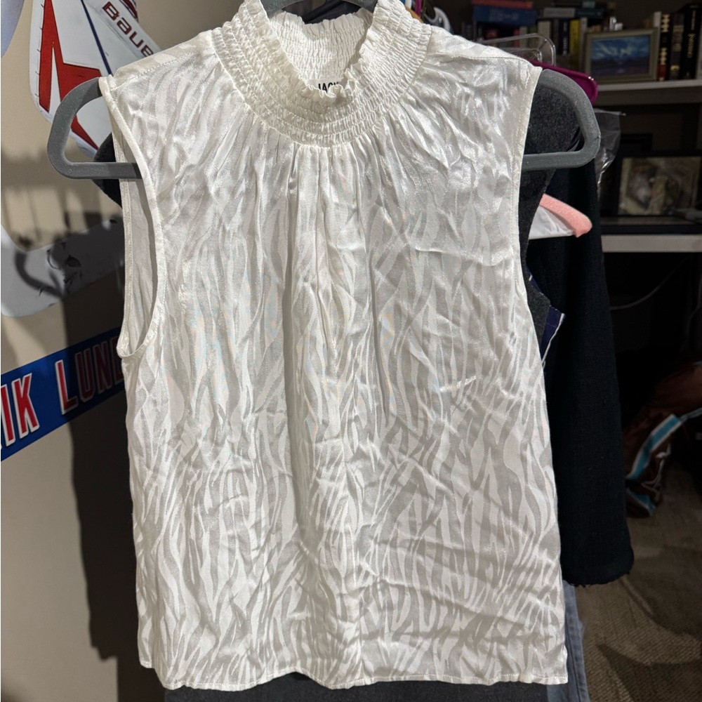 Elegant White Sleeveless Top